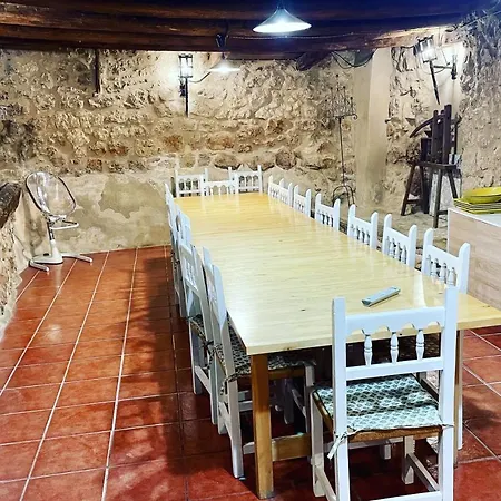 Alojamiento Rural Font Del Roser Holiday home *