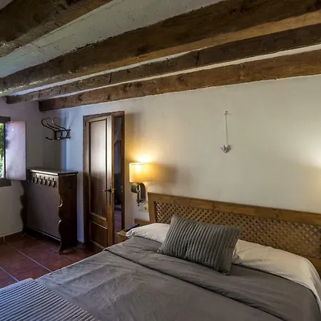 Alojamiento Rural Font Del Roser Holiday home *