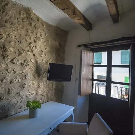 Alojamiento Rural Font Del Roser * Chiva de Morella